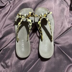 Flip flops